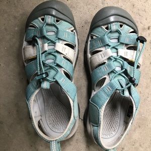 Women’s athletic sandals. Worn once.